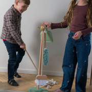 Playful Wood dřevěná sada na úklid 6 ks