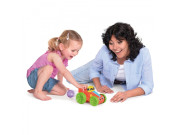 Závodní autíčko červené s vystřelovacími míčky Toomies