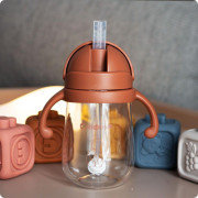 Hrneček s brčkem Bringebaer 240 ml Kidnort
