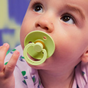 Colour anatomické dudlíky z přírodního kaučuku 2 ks 0 - 6 m Bibs