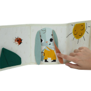 Knížka pro nejmenší Garden of Adventures Tiny Love