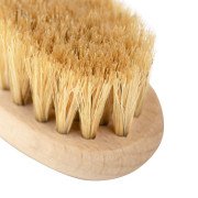 Dřevený kartáč s přírodními štětinami na seboreu Akuku