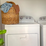 Houpačka konvertibilní cestovní s melodií Bella Teddy™ 0 m+ do 9 kg Ingenuity