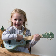 Playful Wood dřevěná kytara