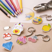 Kreativní sada Přívěsky ze smršťovací fólie