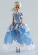 Šaty pro panenky jako je Barbie a podobně velké
