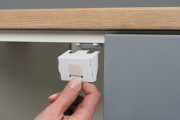 Pojistka do zásuvek Drawer Locks Safety 1st