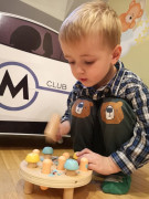 Dřevěná zatloukačka - mrkvové pole