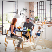 Dřevěná židle 2v1 Alpha+ Hauck