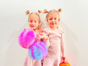 Střapatý duhový míč se světlem Sporto