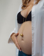 Kojicí podprsenka bambus Nuuma Black s vyjímatelnými vložkami + prací sáček Moniel