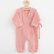 Kojenecký mušelínový overal pink New Baby