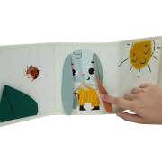 Knížka pro nejmenší Garden of Adventures Tiny Love