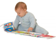 Knížka do kočárku Kooky Taf Toys nezobra