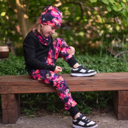 Dětské tepláky s vysokým pasem Duhová srdce černá Esito