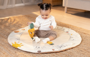 Hrací deka s hrazdou Garden of Adventures Tiny Love