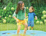 Stříkací hrací podložka Splish 'n' Splash B-Toys