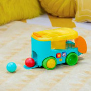 Autíčko vkládací s míčky Pop & Roll Safari Bus™ 6m+ Bright Starts