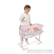 Novorozenecká postýlka pro panenky s funkcí společného spaní Sophie 2025 DeCuevas