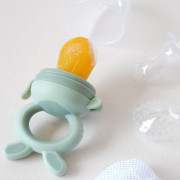 Set na krmení Fruit Feeder 4v1