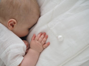 Těhotenský šperk bola Moon stříbrná s broušeným povrchem + řetízek Moniel