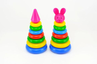 Skládanka pyramida s kroužky plast 24 cm