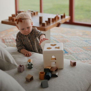 Mushie vkládání tvarů