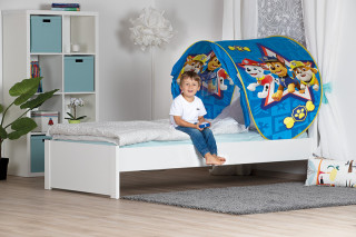 Nebesa nad postel - Tlapková patrola s lampičkou