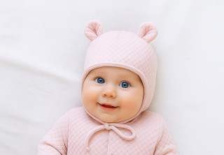 Prošívaná čepička podšitá na zavazování růžová Baby Service