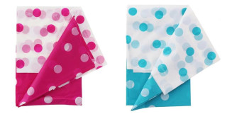 Ubrus plastový s puntíky 132 x 182 cm