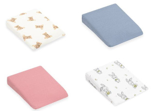 Mušelínový potah na kojenecký polštář - klín Standard 30 x 37 cm New Baby