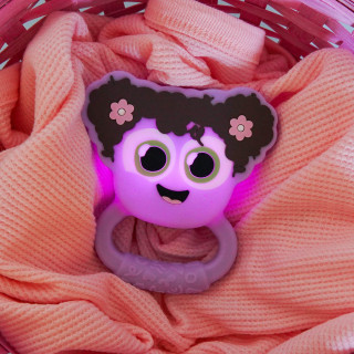 Svítící kousátko aktivované pohybem Lumi