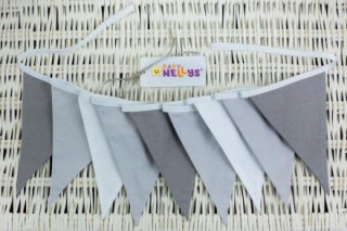 Ozdobná girlanda Baby Nellys Šedá + bílá