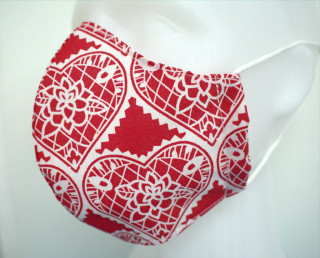 Látková respirační rouška - maska dámská jednovrstvá Srdce červená a bílá