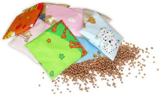 Nahřívací polštářek MIMI s třešňovýma peckama