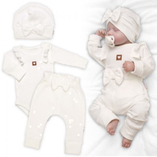 Žebrovaná rostoucí souprava 3D Baby Girl Smetanová
