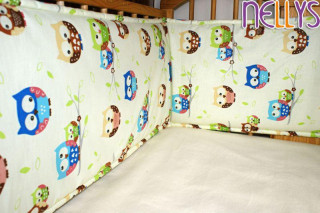 Ochranný límec - mantinel kolem celé postýlky Sovičky hnědomodré