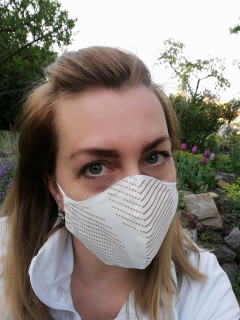 Látková respirační rouška - maska dvouvrstvá s kapsou béžová s proužky