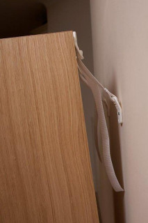 Popruhy proti převrhnutí nábytku Clippasafe