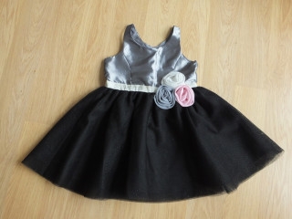 Sváteční šatičky H&M vel. 92 BAZAR