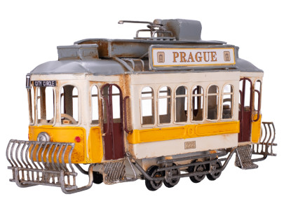 Tramvaj žlutá 27,5 cm s nápisem Prague kov na volný chod