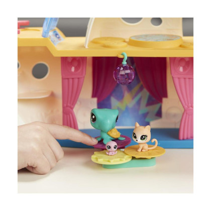 Littlest Pet Shop Hrací set - výletní loď se 3 zvířátky