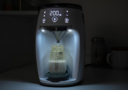 Přístroj na přípravu kojeneckého mléka Babyccino Zopa