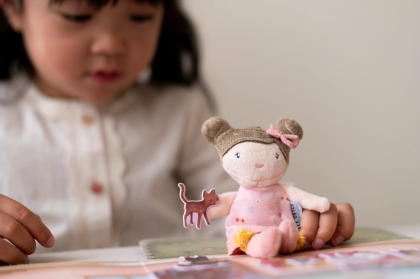 Knížka se samolepkami Dům Rosa Little Dutch