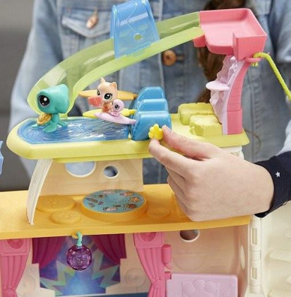 Littlest Pet Shop Hrací set - výletní loď se 3 zvířátky