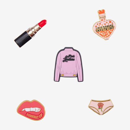 Amulety - ozdoby na boty Amuletz The story of Femme Fatale mix Coqui