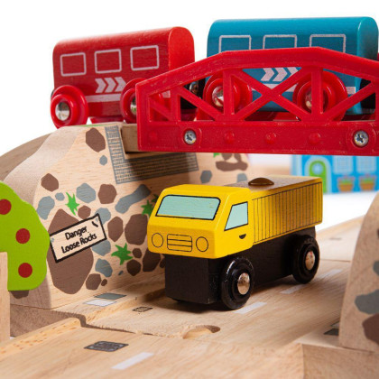 Dřevěná vláčkodráha s venkovskou cestou 80 dílů Bigjigs Rail