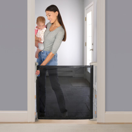 Zábrana dětská rolovací Thruway 52W Series™ 6 m+ Ingenuity