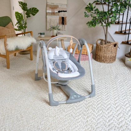 Houpačka konvertibilní cestovní s melodií Bella Teddy™ 0 m+ do 9 kg Ingenuity