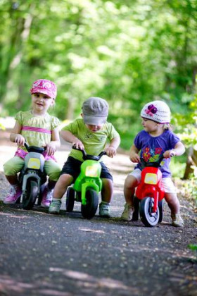 Odrážedlo Enduro Yupee menší sv. zelené + černá kola